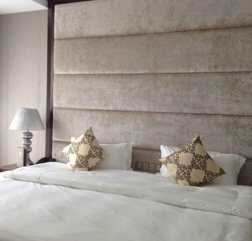 Athena Khách sạn TP. Hồ Chí Minh