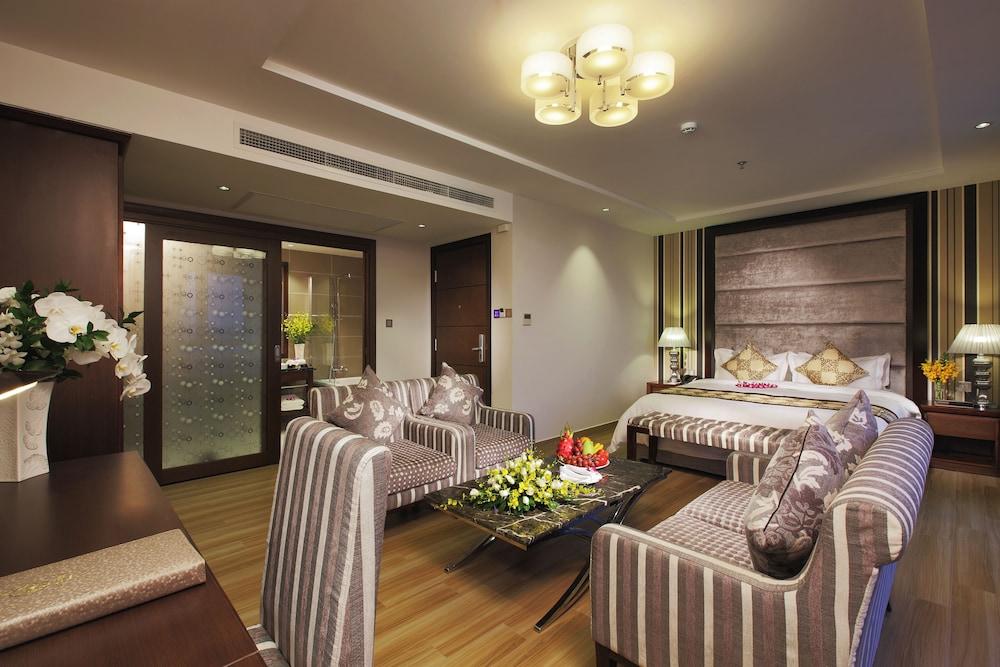 Athena Khách sạn 4*